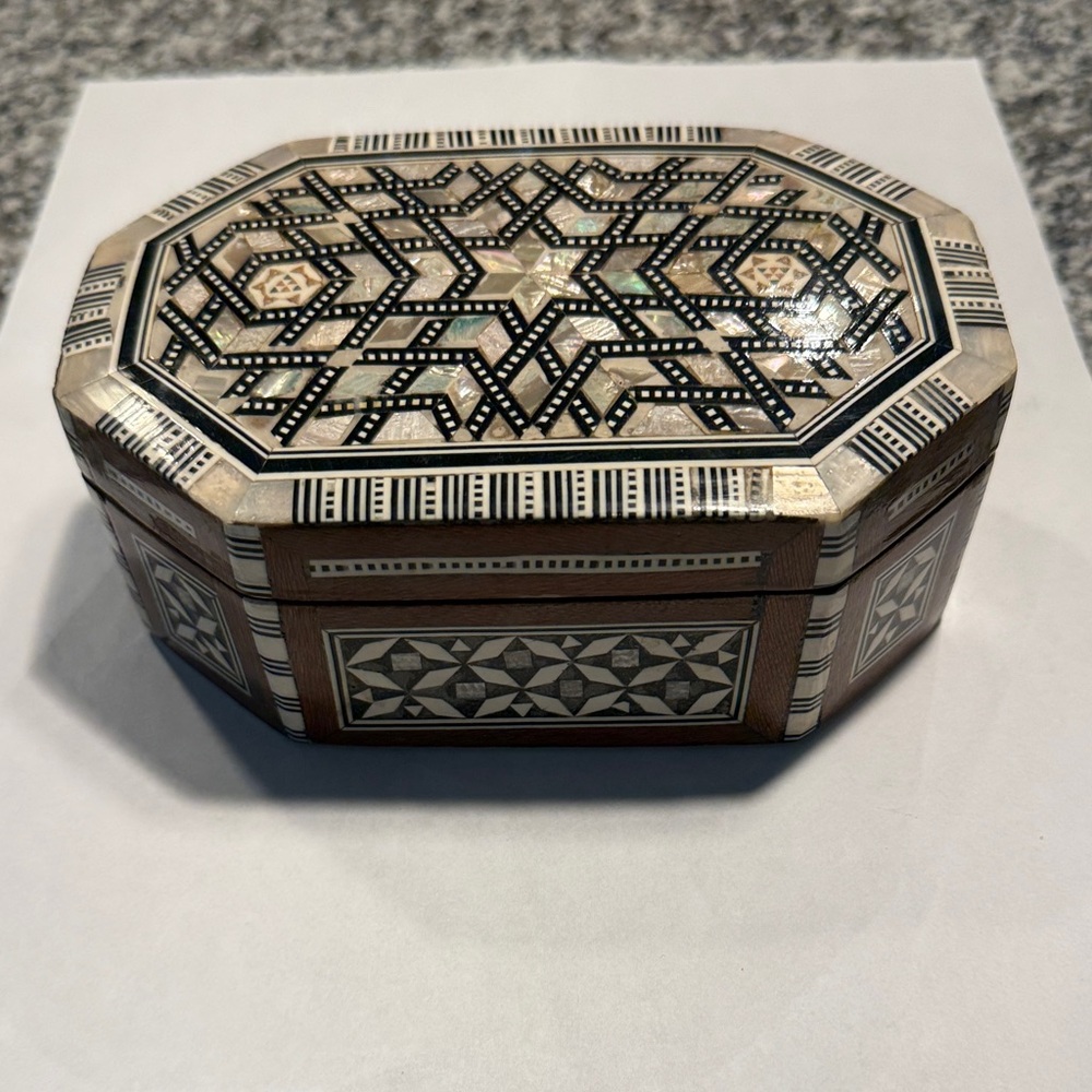Intricate Geometric Inlay Box